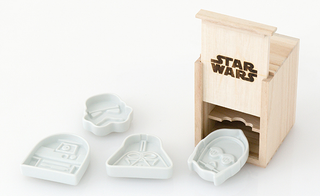 Illustration for article titled These Star Wars Soy Sauce Dishes Are Completely Absurd and I Want Them So Bad